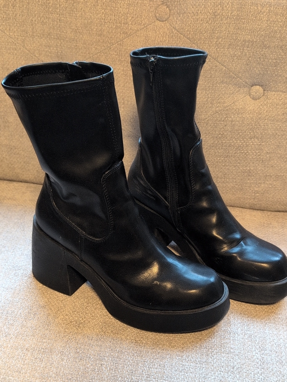 Madden Girl Platform Boots In Black